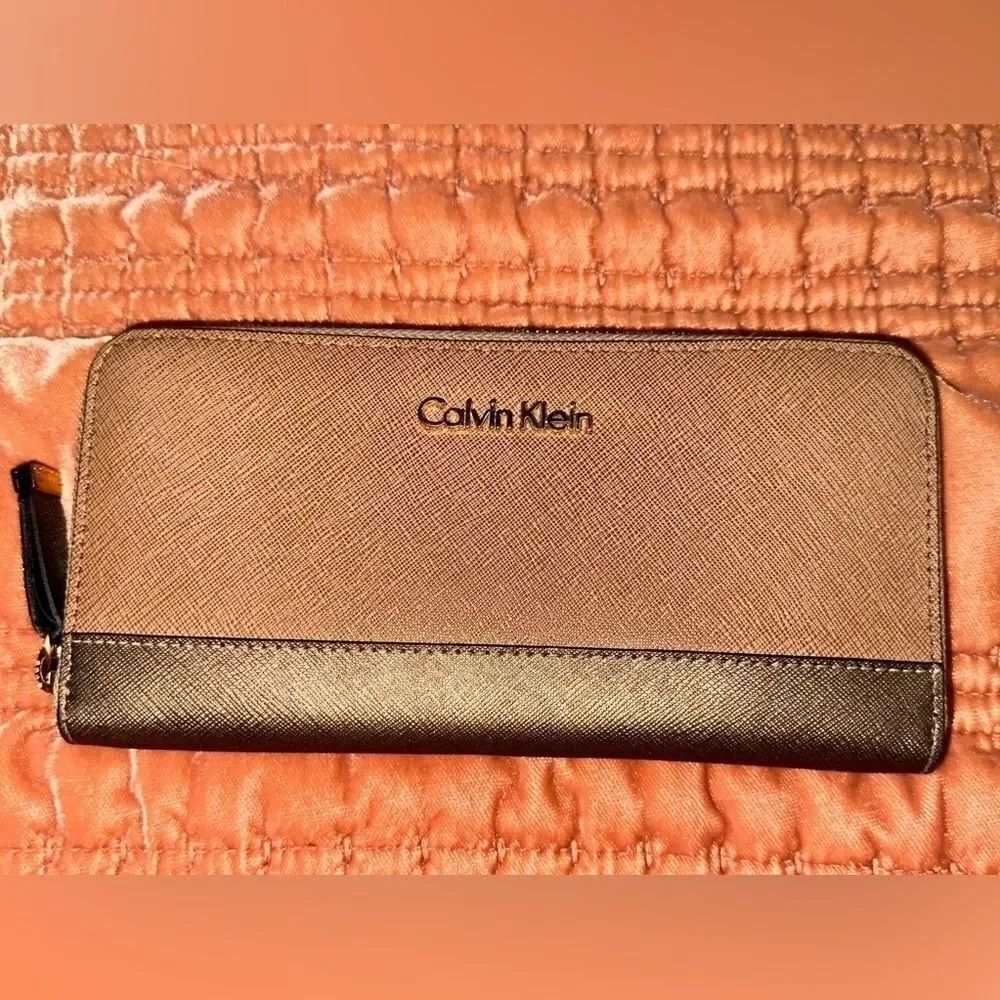 Calvin Klein Stefano, Continental zip wallet, new without tags
